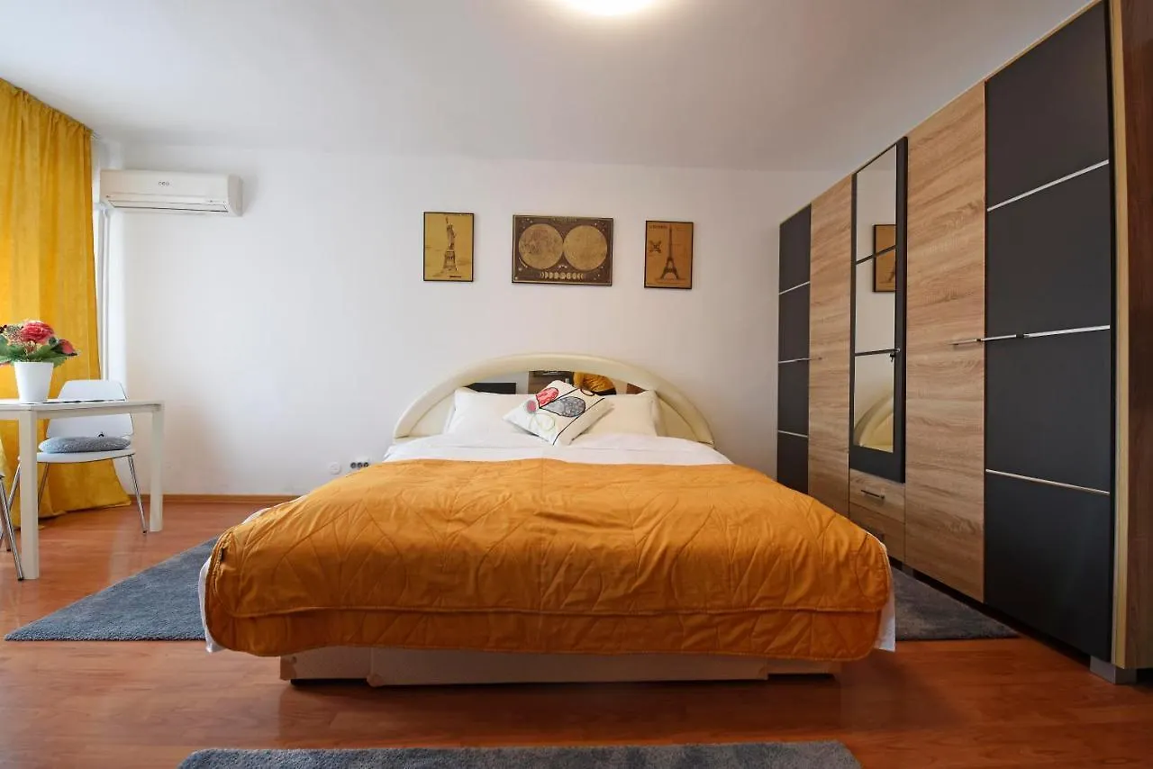 Joy Studio Apartment Bucharest