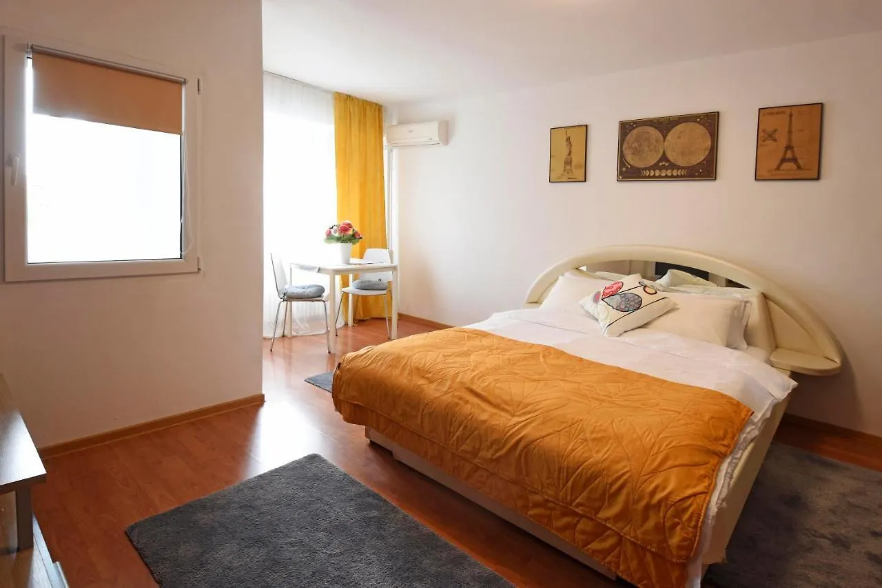 Joy Studio Apartment Bucharest