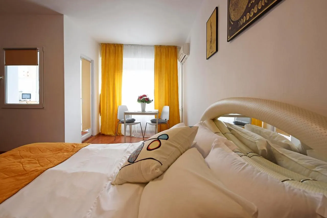 Joy Studio Apartment Bucharest