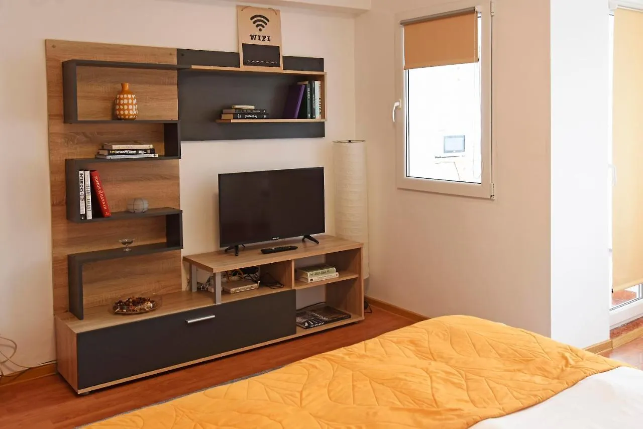 Joy Studio Apartment Bucharest